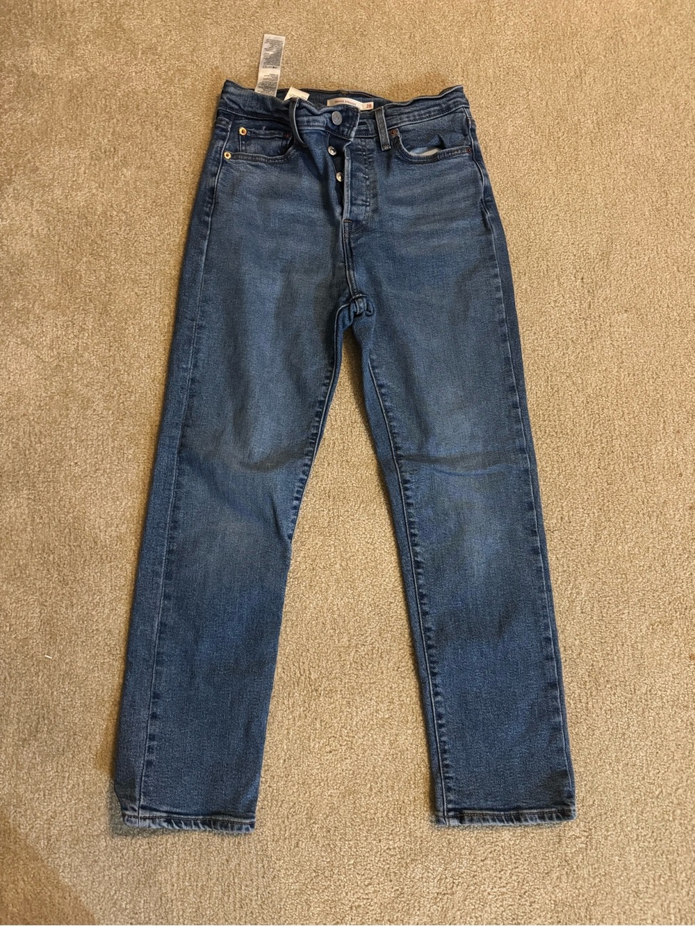 Women’s Levi’s 28 Wedgie Straight